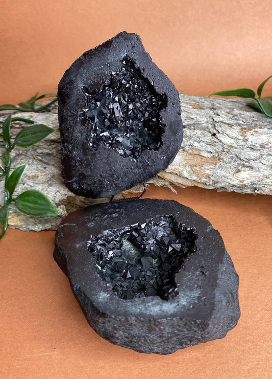 Black Geode Ring Box